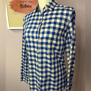 J. Crew size 4 blue and tan plaid button down blouse. Has 1 pocket.